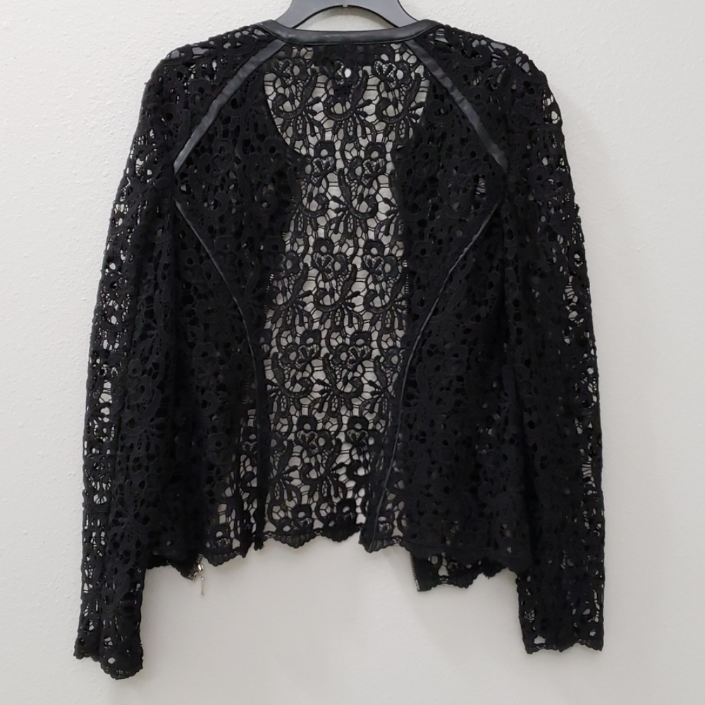 Lace Jacket - Picture 2 of 3